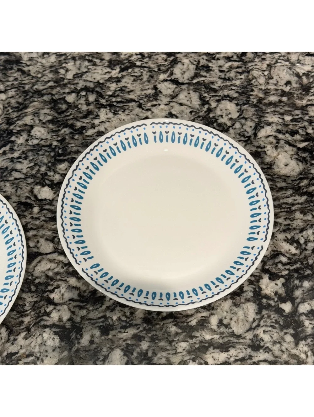 2 Corelle Everyday Expressions Milk Glass Salad Plates 7.5